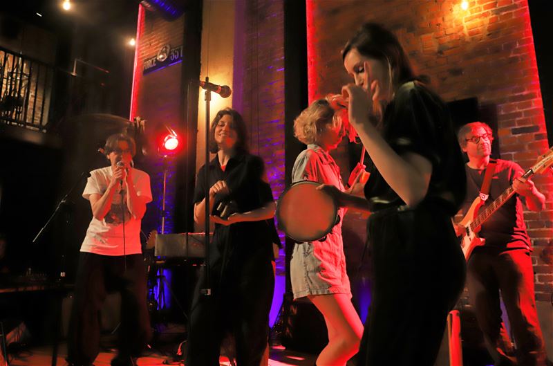 'Poep de disco' .. toestanden in het MuzeCafé