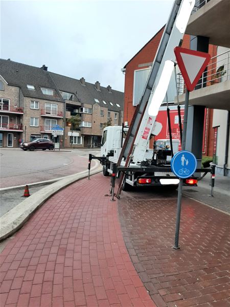Politie legt werken stil