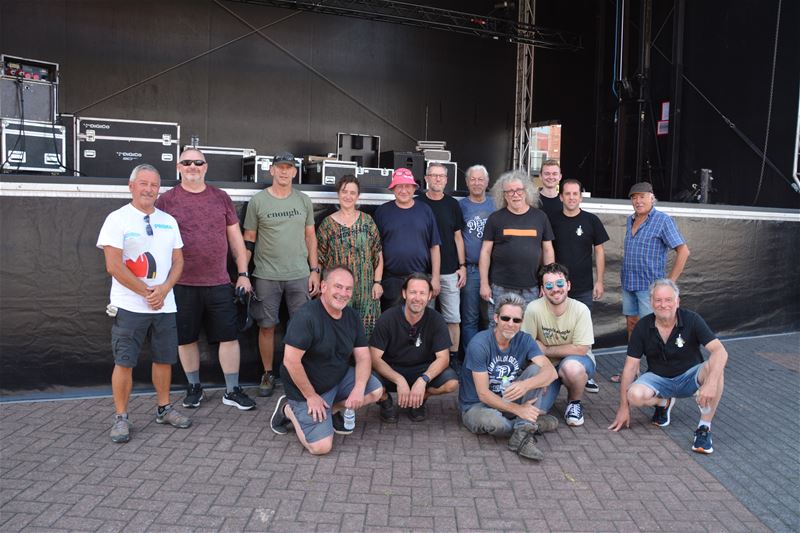 Puffen aan de laatste loodjes van Mine Blues