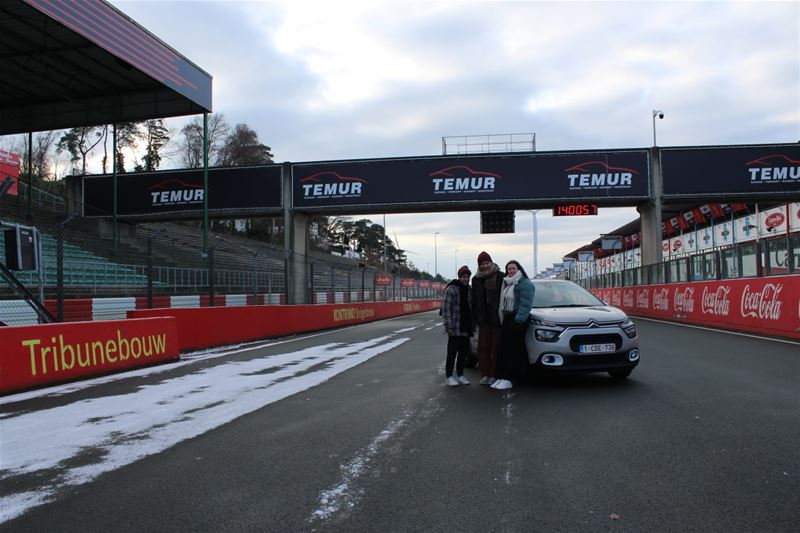 PXL-studenten maken sportvideo op circuit