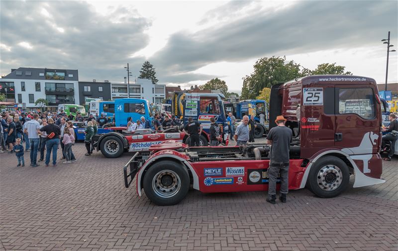 Racetrucks veroveren Zolder-Centrum