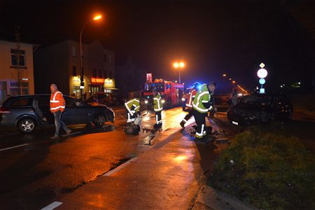 Ravage bij botsing in Koolmijnlaan