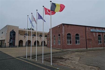 Rechts protest om schoolreis naar Heusden-Zolder