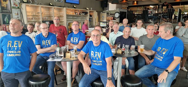 Remco-supporters al aan het feest