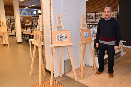 Richie bekijkt de bib op zijn manier