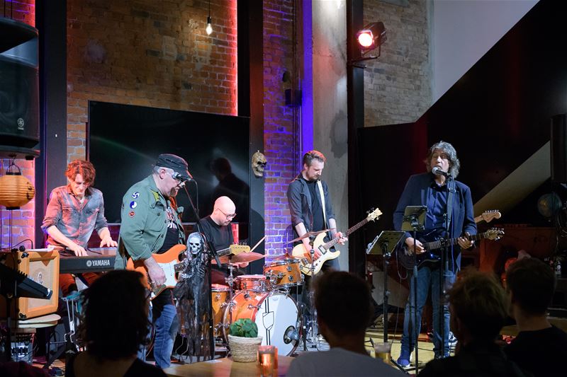 Rockende Halloween in Muzecafé