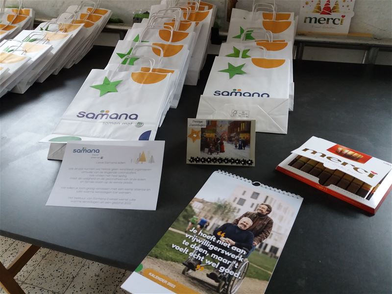 Samana Eversel bezorgt leden een attentie