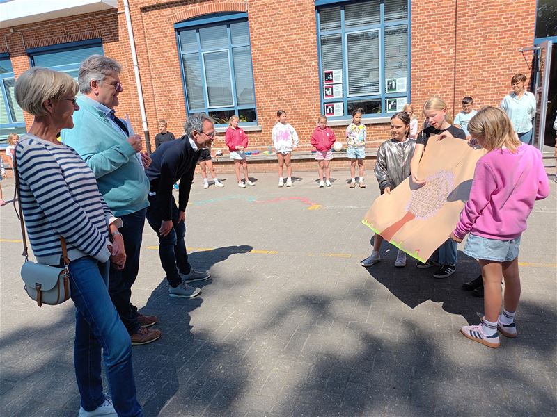 School Viversel steunt Vrienden van Kankala