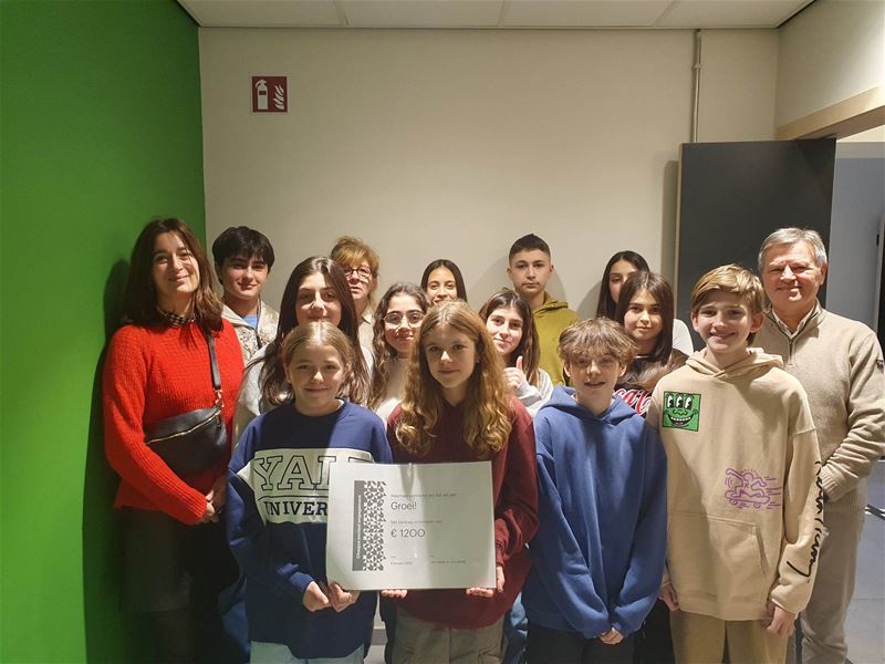 SFC-leerlingen schenken € 1200 aan Groei!
