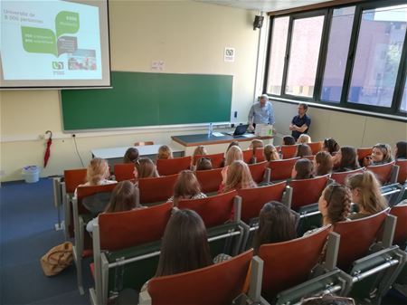 SFC stoomt leerlingen klaar in verschillende talen