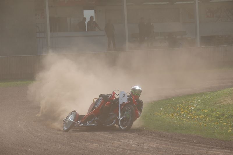 Sidecars maken het mooie en stoffige weer