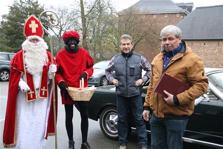 Sint bracht bezoek aan Blauwe Wijk