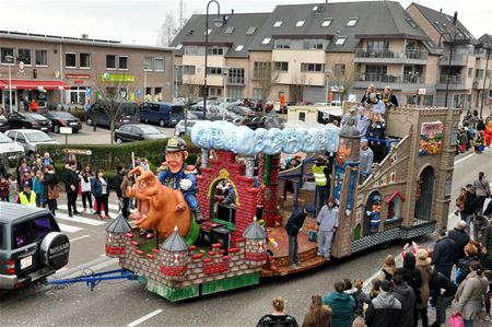 Slamriddersstoet op eerste zondag na Pasen