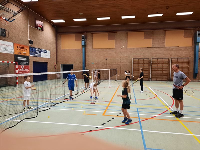 Smash laat iedereen badminton proberen