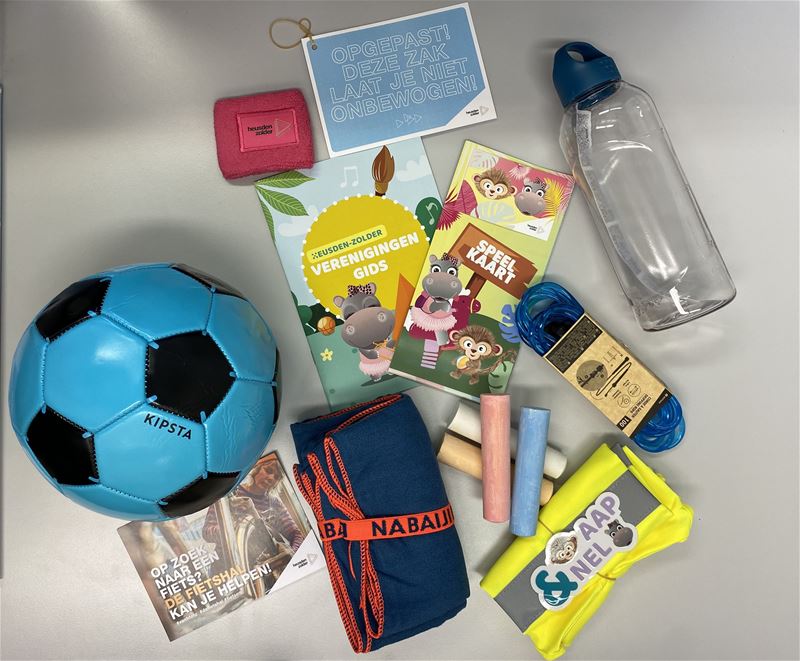 Sociaal Huis verdeelt sportzakjes als promotie