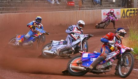 Speedwayspektakel op Helzold