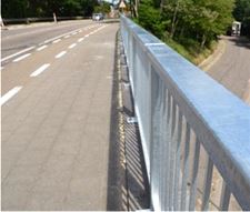 Spoorwegbrug krijgt nieuw wegdek