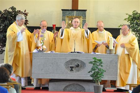 Staande ovatie voor 80 jaar dienstbaarheid