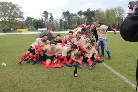 Stal pakt de titel bij Bolderberg