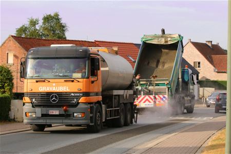 Steenslag in Schootstraat en Staintonstraat