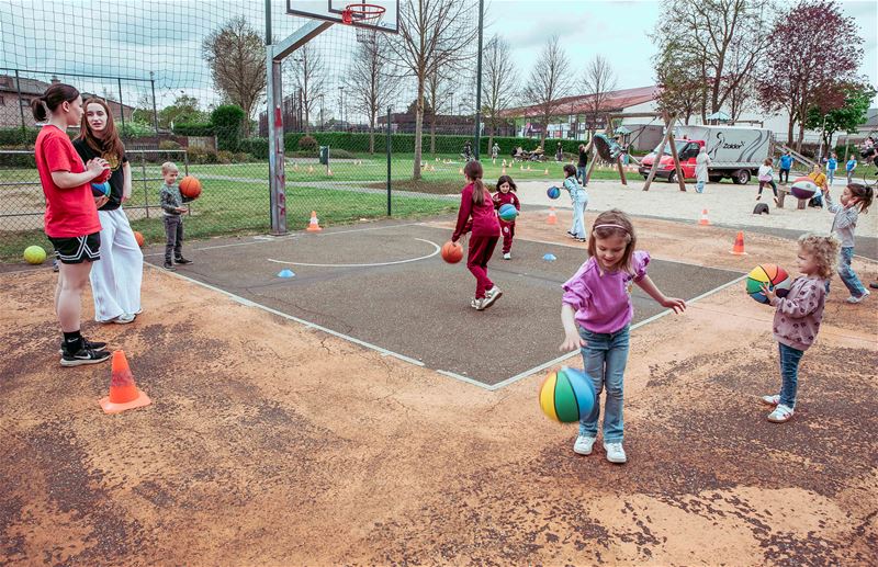 Stoeien tijdens de speelmarathon