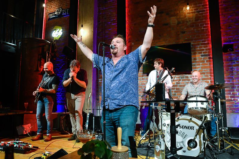 Sunday Evening Blues neemt krachtige start