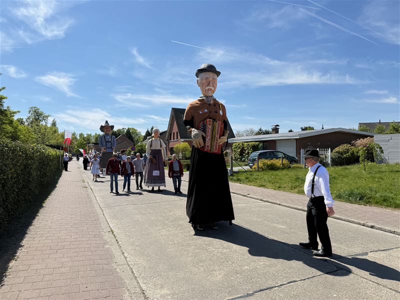 Sus Cavo present bij doop nieuwe reus in Haacht