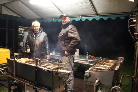 't Geuvelke zat met de gebakken haringen