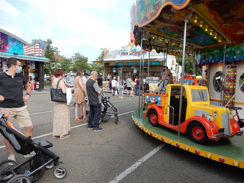 't Is weer kermis in 't dorp