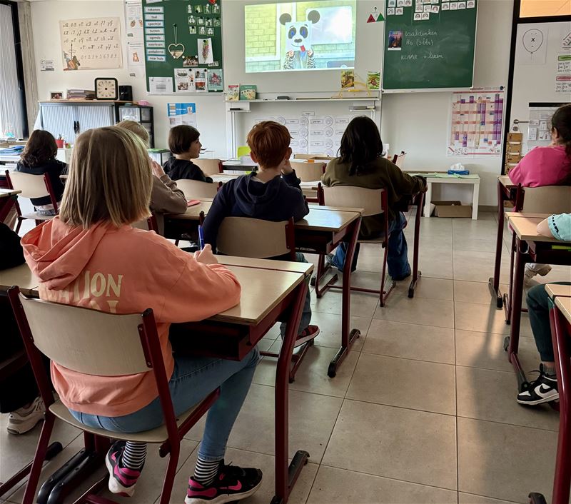 't Molenholleke zoekt ... de gemaskerde voorlezer