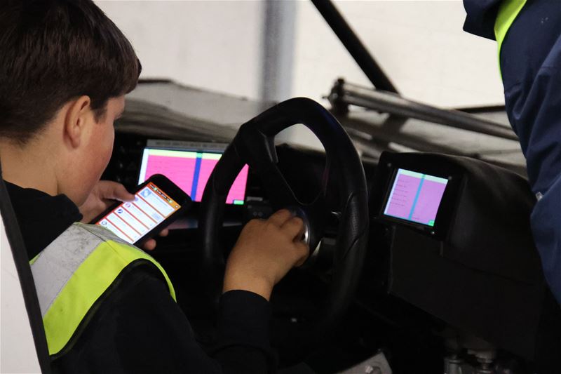 Team met piepjonge deelnemers