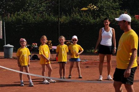 Tennis gecombineerd met talen