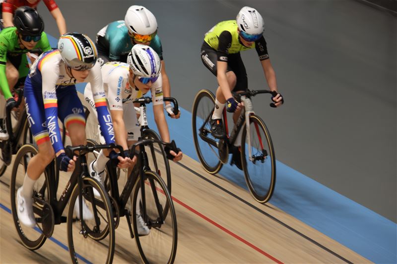 Titels voor Hesters, Nulens en Degrendele