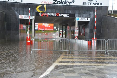 Tunnel onder circuit is ondergelopen