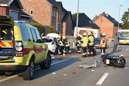 Twee zwaargewonden bij botsing in Boekt