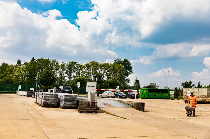 Uitgaande weegbrug op reyclagepark is defect