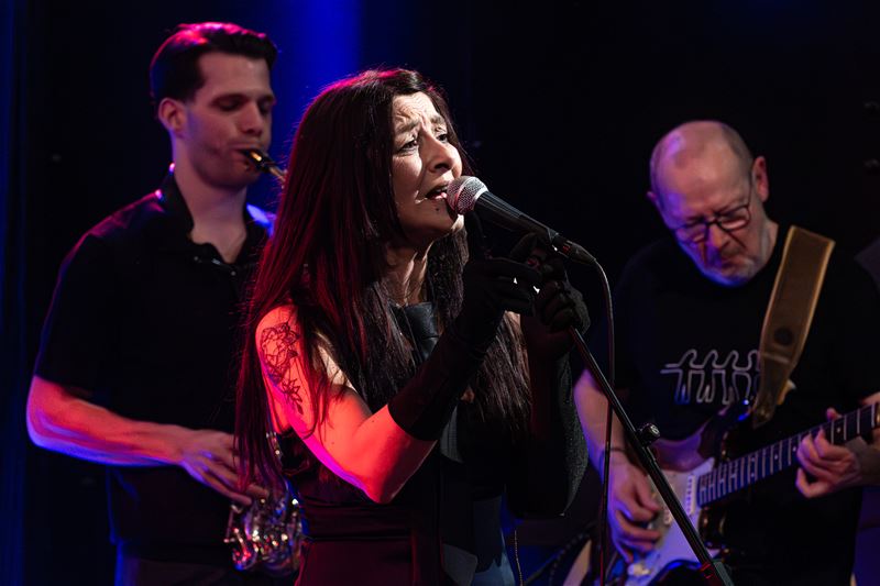 Vakuum kreeg ze aan 't swingen in het Muzecafé