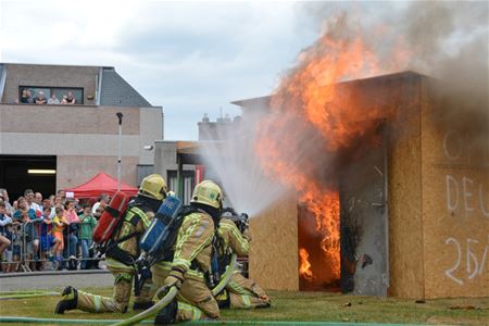 Veel belangstelling voor de brandweer