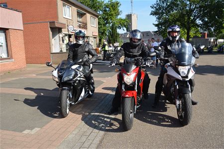 Veel motorrijders op Mascottetreffen