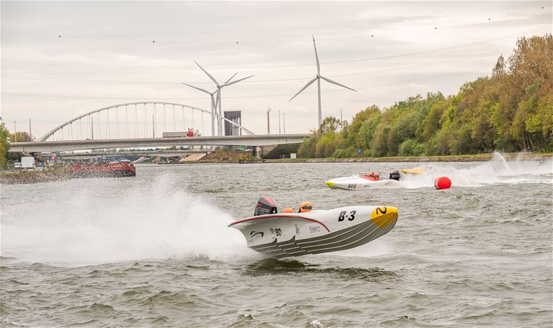 Veel spektakel op het kanaal