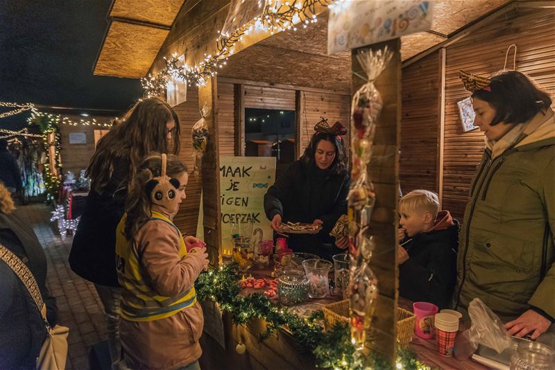 Veel volk op gezellig Wonderland van 't Weyerke