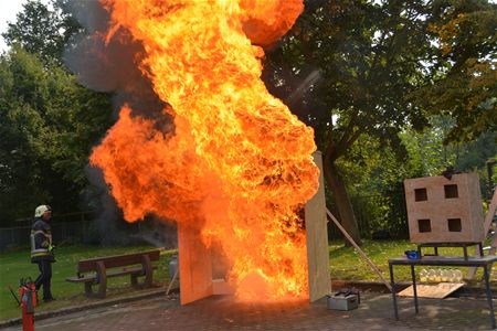 Veel volk op opendeur brandweer