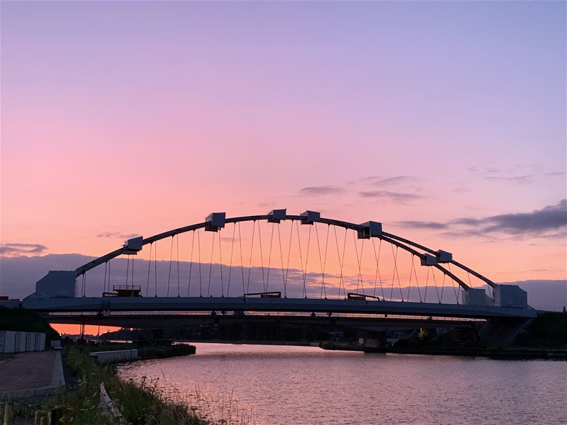 Verven van de brug kan starten