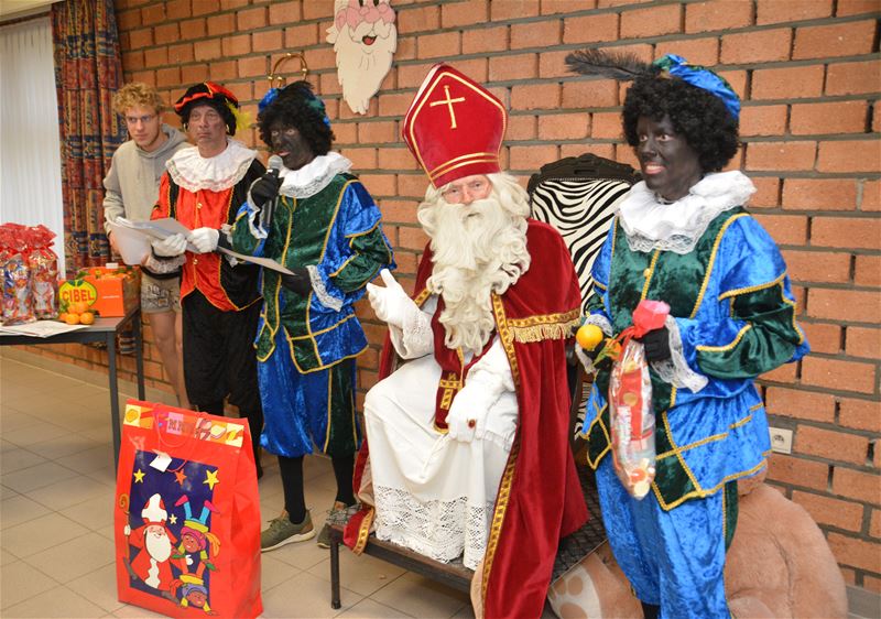 VHZ nodigden Sinterklaas en veel kinderen uit