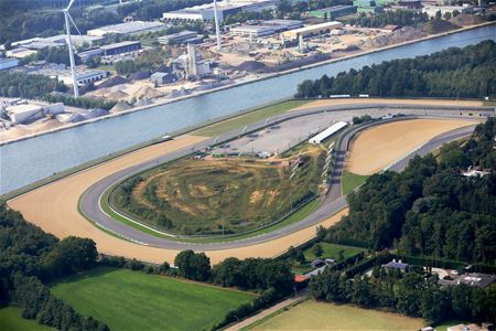 Viversel bakkeleit over vergunning voor circuit