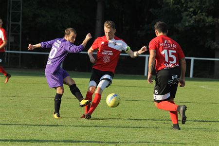 Voetbalclubs speelden op hun ontmoetingsdag