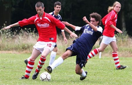 Voetbaltornooi voor liefhebbersploegen