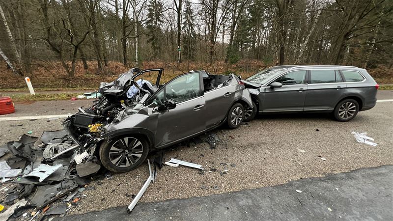 Vogelsancklaan versperd door zwaar ongeval