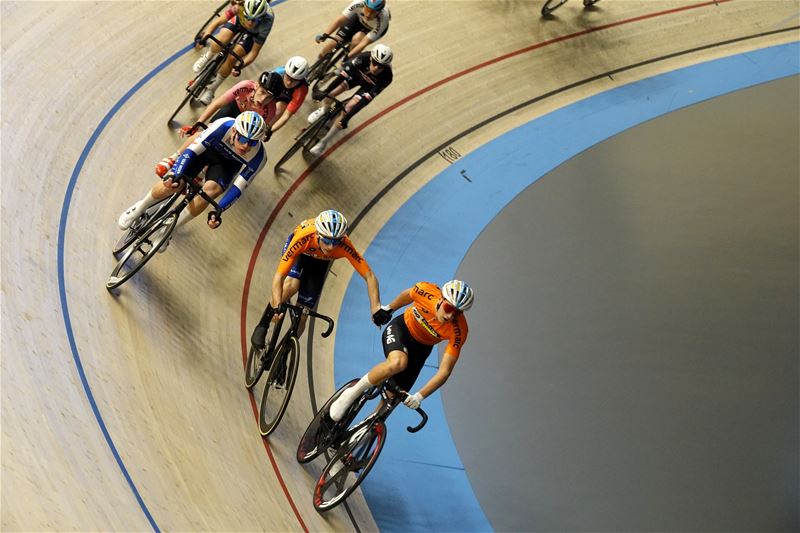 Volgend jaar is 't hier te doen ...