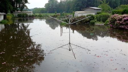 Wassende water bedreigt buurten